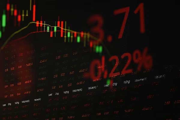 CWG Markets外汇:金价新高下的黄金投资热潮重燃
